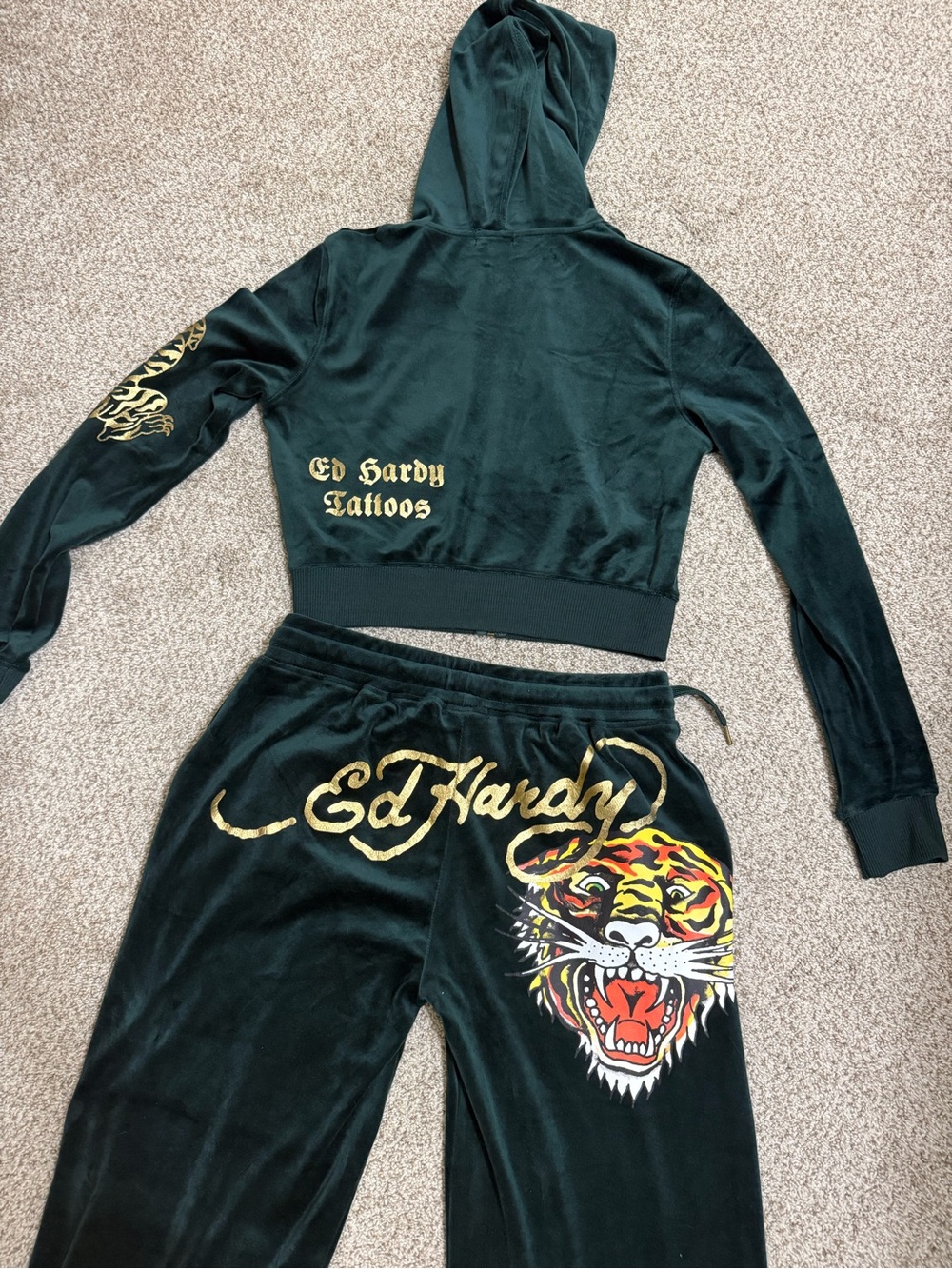 Ed Hardy Green Velvet Velour Tiger Zip Hoodie & Pant Set - Picture 8 of 11